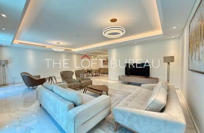 Villa - 5 Bedrooms - 6 Bathrooms for rent in Floresta Gardens - Floresta Gardens - The Pearl Island - Doha