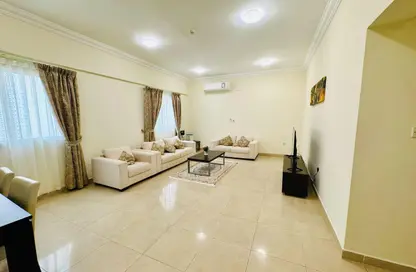 شقة - 2 غرف نوم - 2 حمامات للايجار في المنصورة - الدوحة