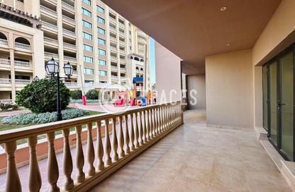 Apartment - 2 Bedrooms - 3 Bathrooms for sale in West Porto Drive - Porto Arabia - The Pearl Island - Doha
