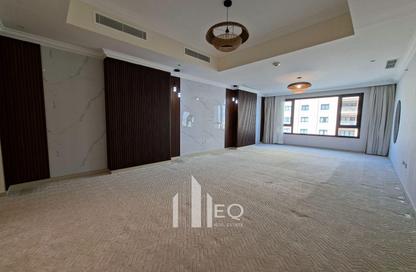 Apartment - 1 Bedroom - 2 Bathrooms for rent in East Porto Drive - Porto Arabia - The Pearl Island - Doha Apartment - 1 Bedroom - 2 Bathrooms for rent in East Porto Drive - Porto Arabia - The Pearl Island - Doha