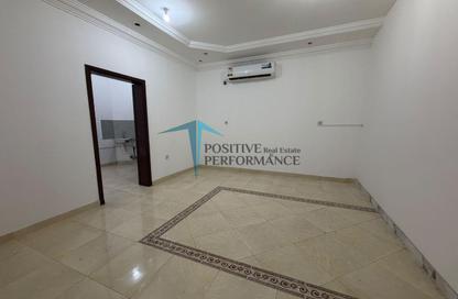 Apartment - 1 - 1 for rent in Souk Al gharaffa - Al Gharrafa - Doha Apartment - 1 - 1 for rent in Souk Al gharaffa - Al Gharrafa - Doha