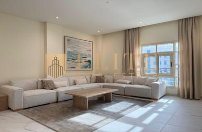 Apartment - 2 Bedrooms - 3 Bathrooms for rent in Giardino Gardens - Giardino Villas - The Pearl Island - Doha