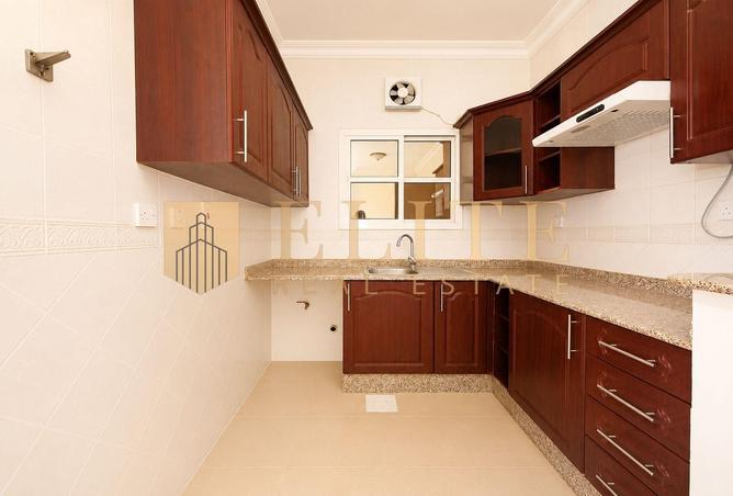 56929689 - Property Image 3