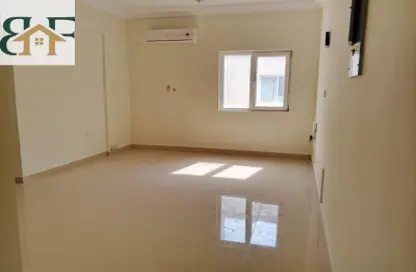 شقة - 2 غرف نوم - 2 حمامات للايجار في بن عمران - فريج بن عمران - الدوحة