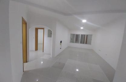 Apartment - 2 Bedrooms - 2 Bathrooms for rent in Al Mansoura - Al Mansoura - Doha