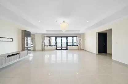 Apartment - 3 Bedrooms - 4 Bathrooms for rent in East Porto Drive - Porto Arabia - The Pearl Island - Doha