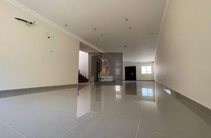 Villa - 4 Bedrooms - 4 Bathrooms for rent in Al Luqta - Al Luqta - Doha