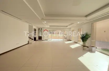 Villa - 4 Bedrooms - 5 Bathrooms for rent in East Gate - West Bay Lagoon - Doha