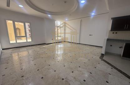 Apartment - 3 Bedrooms - 3 Bathrooms for rent in Al Zubair Bakkar Street - Al Sadd - Doha