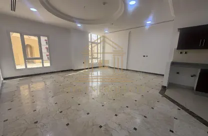 Apartment - 3 Bedrooms - 3 Bathrooms for rent in Al Zubair Bakkar Street - Al Sadd - Doha