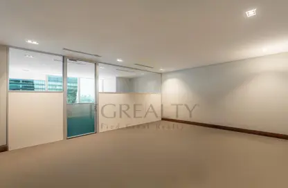 مساحات مكتبية - 1 حمام للبيع في مرتفعات مارينا لوسيل - منطقة المارينا - الوسيل