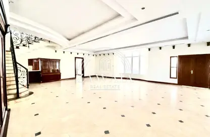 Villa - 5 Bedrooms - 6 Bathrooms for rent in West Bay Lagoon Villas - West Bay Lagoon - West Bay Lagoon - Doha