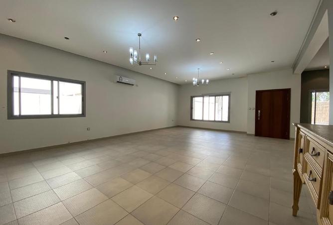 57034523 - Property Image 2
