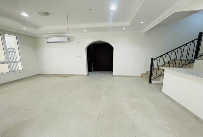 1001225 - Property Image 2