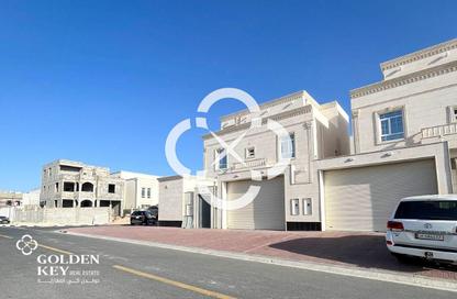 Villa - 7 - 7 for sale in Umm Qarn - Al Daayen