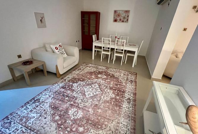 1004473 - Property Image 2