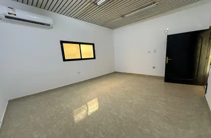 Apartment - Studio - 1 Bathroom for rent in Al Aziziyah - Al Aziziyah - Doha