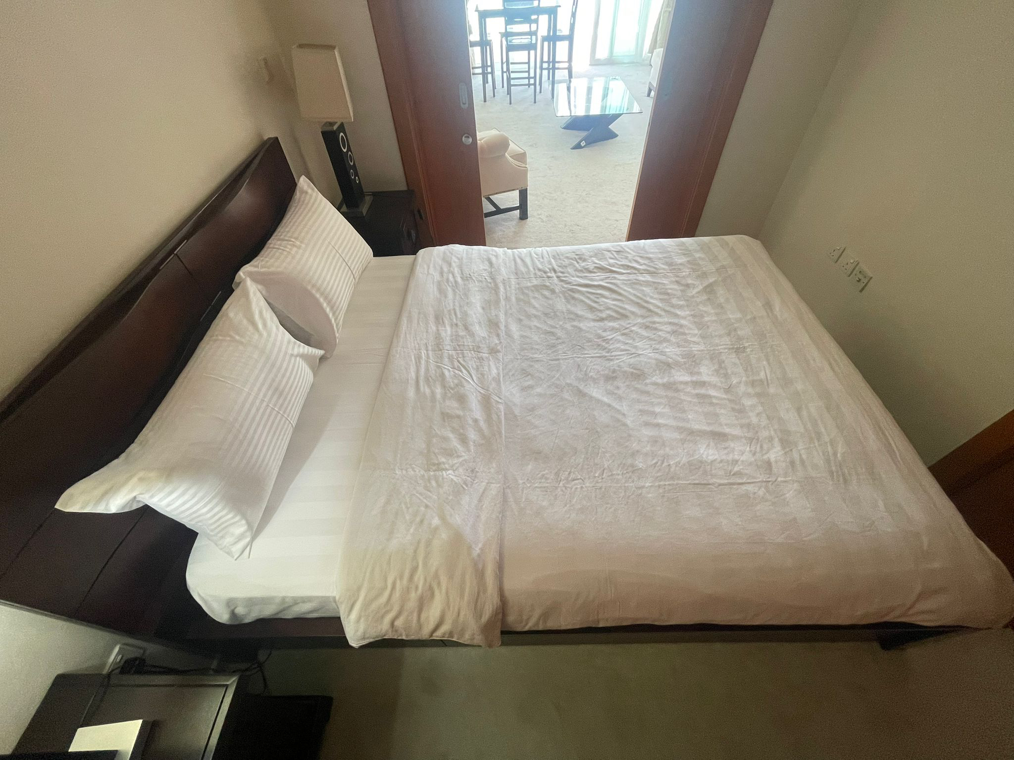 1 Bedroom Townhouse Furnished Sea View thumbnail 14