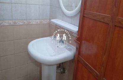 Apartment - 1 Bedroom - 1 Bathroom for rent in Muraikh Tower - Ras Abu Aboud - Doha
