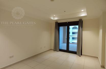 Apartment - 1 Bedroom - 2 Bathrooms for rent in East Porto Drive - Porto Arabia - The Pearl Island - Doha