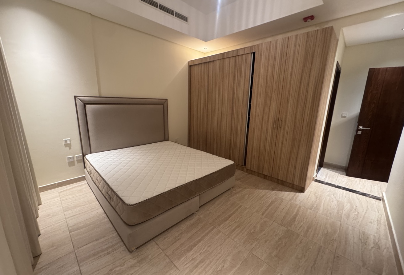 Spacious 2BHK | Luxury Pearl Qatar Living thumbnail 2