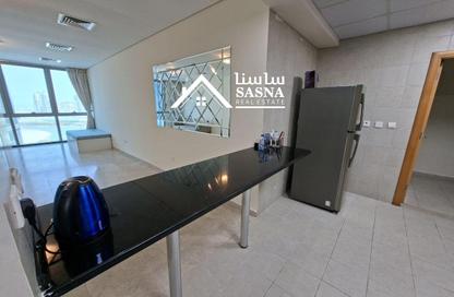 Apartment - 2 Bedrooms - 4 Bathrooms for rent in Zig Zag Tower B - Zig Zag Towers - West Bay - Doha