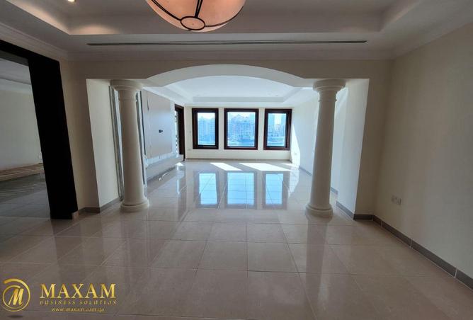 1004773 - Property Image 2