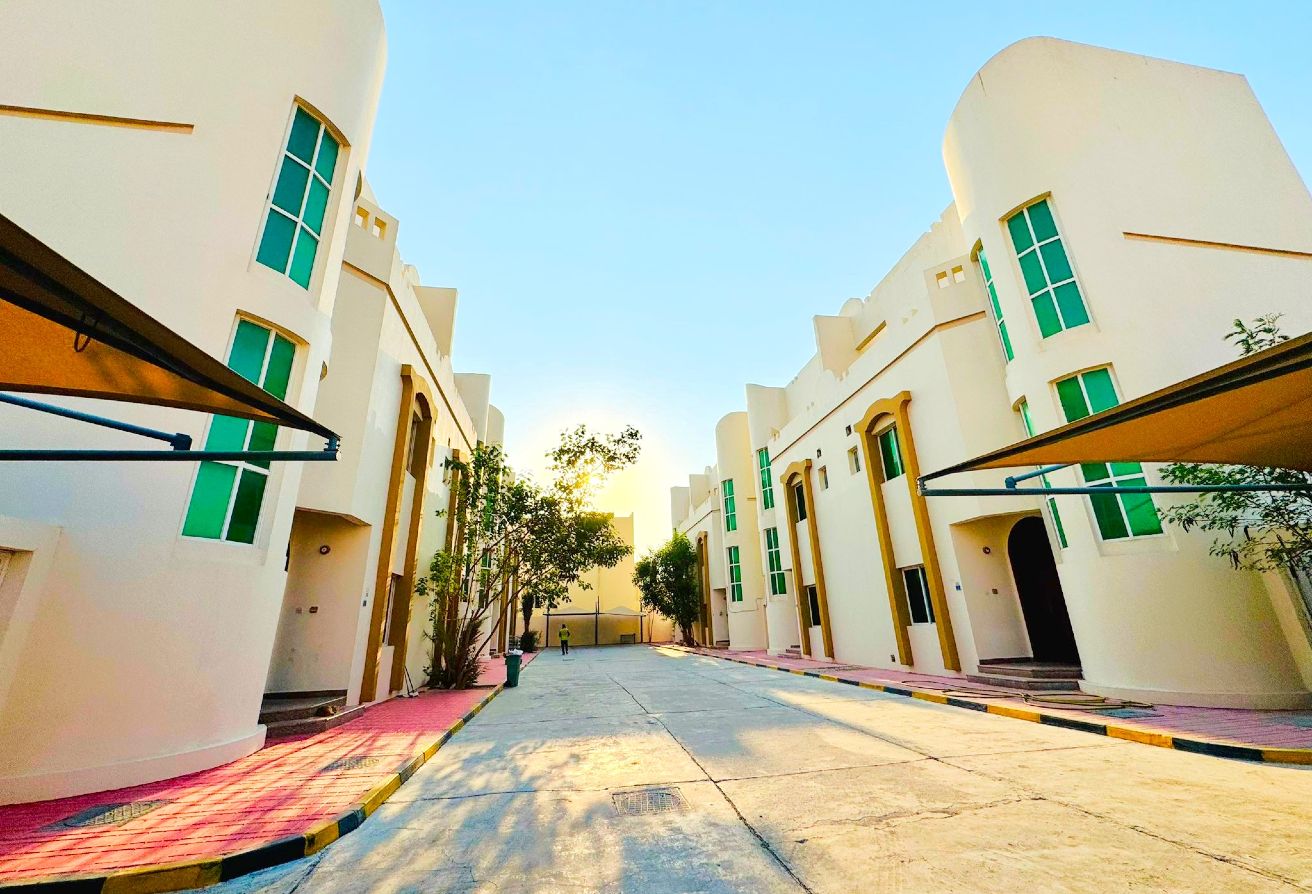 SEMI-FURNISHED 4BR COMPOUND VILLA | AIN KHALED