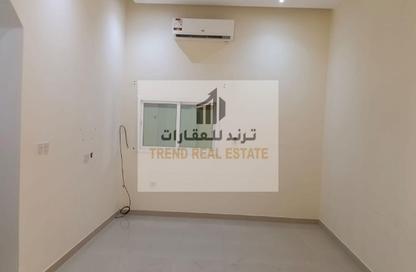 شقة - غرفة نوم - 1 حمام للايجار في فلل عين خالد - عين خالد - الدوحة شقة - غرفة نوم - 1 حمام للايجار في فلل عين خالد - عين خالد - الدوحة
