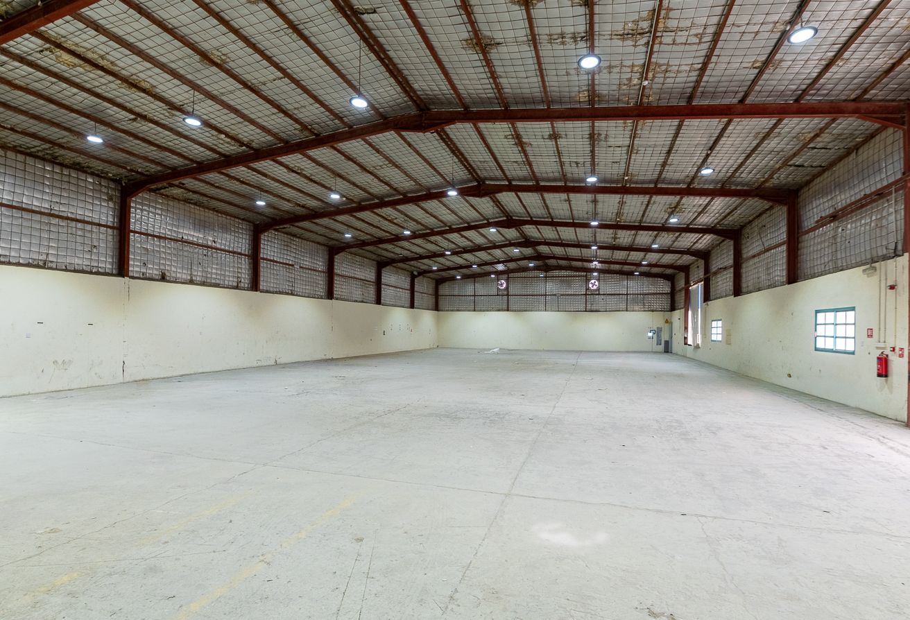 General Warehouse | 1,700 sqm | Industrial Area