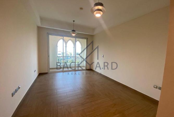 1011705 - Property Image 2