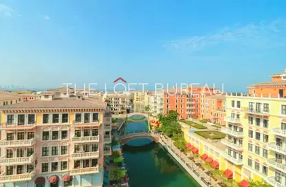 Apartment - 3 Bedrooms - 4 Bathrooms for rent in Carnaval - Qanat Quartier - The Pearl Island - Doha