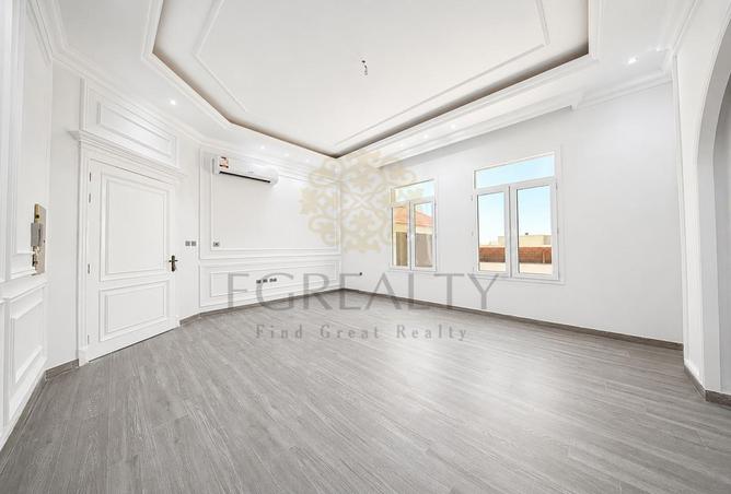 61900250 - Property Image 3