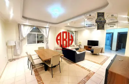Apartment - 2 Bedrooms - 3 Bathrooms for rent in Al Sadd Road - Al Sadd - Doha