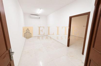 Apartment - 1 Bedroom - 1 Bathroom for rent in Al Mansoura - Al Mansoura - Doha