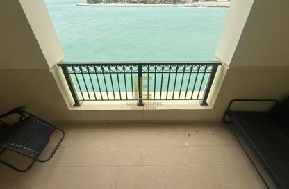 Apartment - 2 Bedrooms - 2 Bathrooms for rent in Tower 29 - Viva Bahriyah - The Pearl Island - Doha