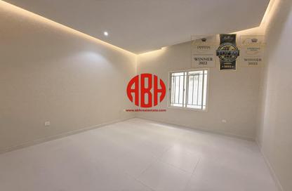 Apartment - 2 Bedrooms - 2 Bathrooms for rent in Al Sadd Road - Al Sadd - Doha