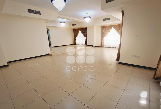 53618508 - Property Image 2