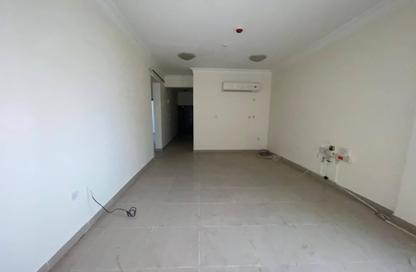 شقة - 2 غرف نوم - 2 حمامات للايجار في جيدا سكوير - ام غويلينا - أم غويلينا - الدوحة