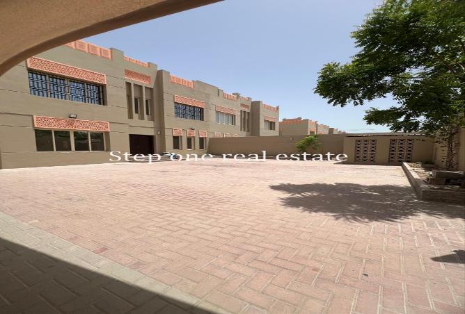 56877649 - Property Main Image