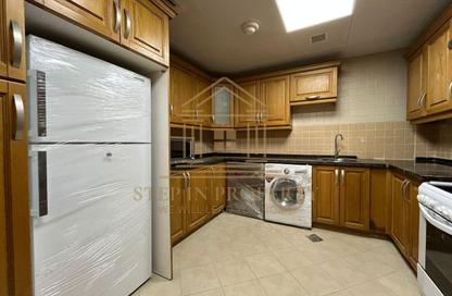 Apartment - 3 Bedrooms - 4 Bathrooms for rent in West Bay Tower - West Bay - West Bay - Doha