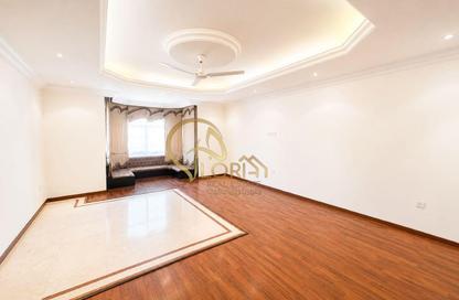 Villa - 5 Bedrooms - 6 Bathrooms for sale in Al Nuaija Street - Al Nuaija - Doha