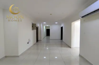 شقة - 3 غرف نوم - 2 حمامات للايجار في شارع المطار القديم - طريق المطار القديم - الدوحة