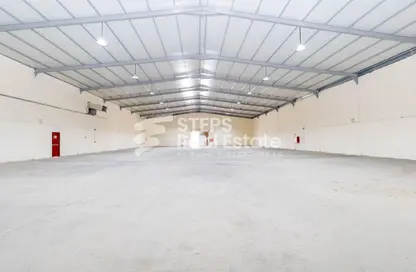 Warehouse - Studio - 1 Bathroom for rent in Industrial Area 1 - Industrial Area - Doha