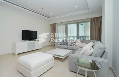 Apartment - 2 Bedrooms - 3 Bathrooms for rent in West Porto Drive - Porto Arabia - The Pearl Island - Doha