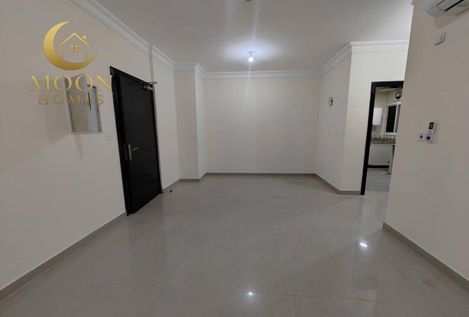 54441438 - Property Image 2