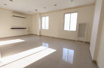 Apartment - 3 - 3 for rent in Muntazah 7 - Al Muntazah - Doha