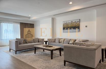 Apartment - 1 Bedroom - 2 Bathrooms for rent in East Porto Drive - Porto Arabia - The Pearl Island - Doha
