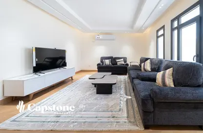 شقة - 2 غرف نوم - 2 حمامات للايجار في شارع النصر - النصر - الدوحة