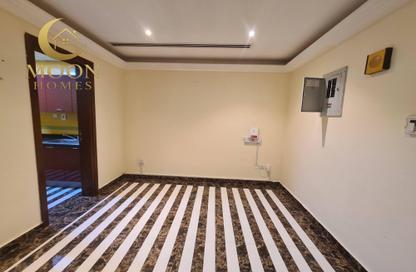 Apartment - 1 Bedroom - 1 Bathroom for rent in Al Mansoura - Al Mansoura - Doha